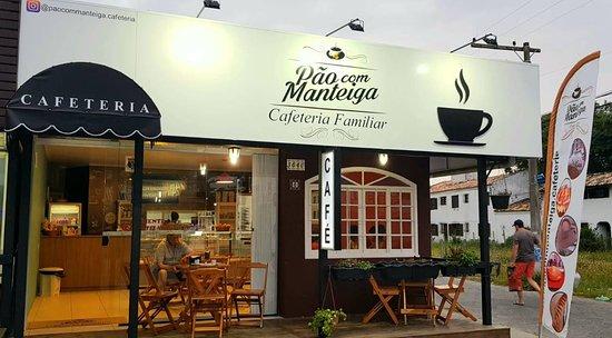 Pao com manteiga Cafeteria familiar